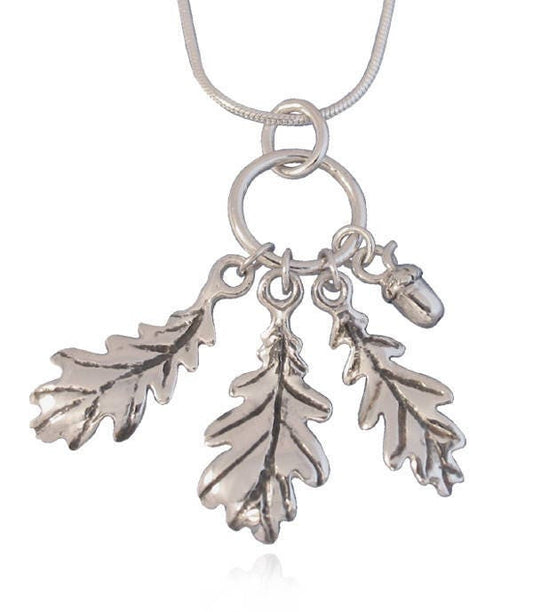 Silver oak leaves and acorn pendant. Perfect for a nature lovers, autumn style, sweet boho necklace.